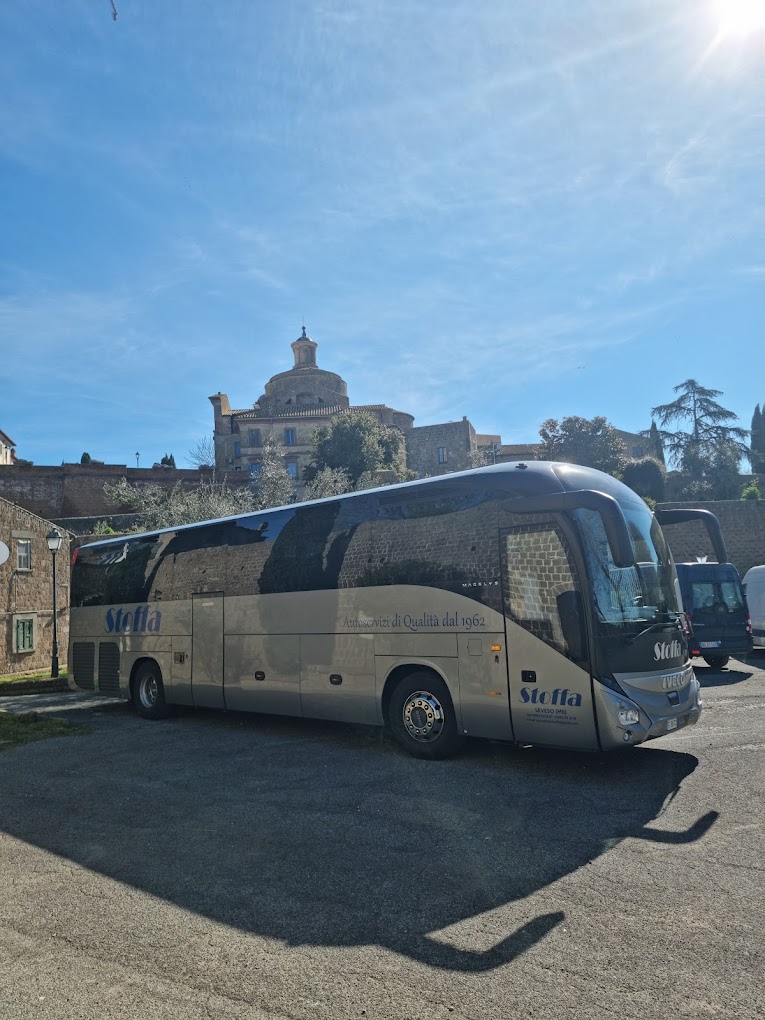 Immagine di copertina di Autoservizi Stoffa